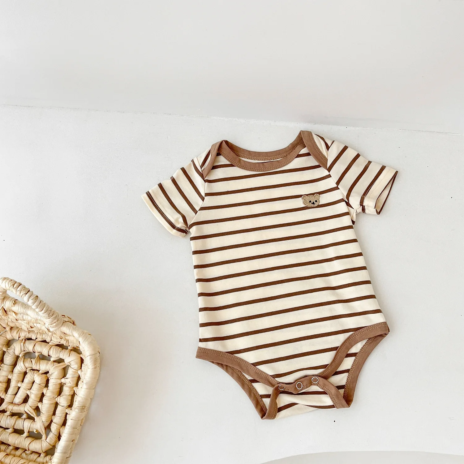 

Summer thin baby short-sleeved romper male and female baby cute bear striped triangle romper newborn bag fart