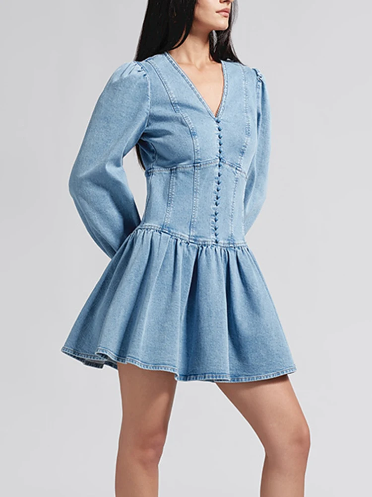 CHICEVER однотонные джинсовые мини плиссированные платья для женщин с V-образным
