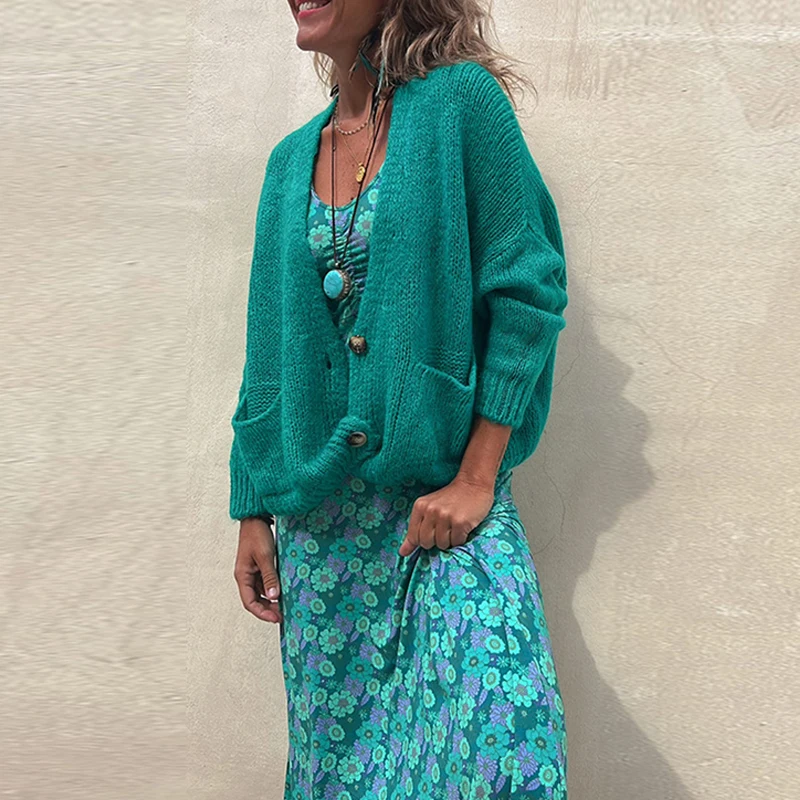 

Vintage Ladies V-neck Single Breasted Coat 2023 Autumn Casual Long Sleeve Pocket Knitted Sweater New Loose Solid Color Sweater