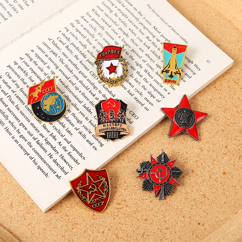 Брошь с российским флагом значок на ленте символом СССР патриотизма красная