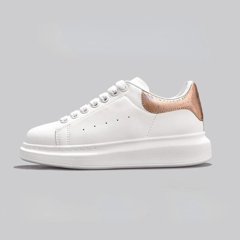 Luxury Platform Shoes for Women Brand White Sneakers Women Vulcanize Shoes Men Couple Light Flat Shoes Skateboard Shoes 2023 New