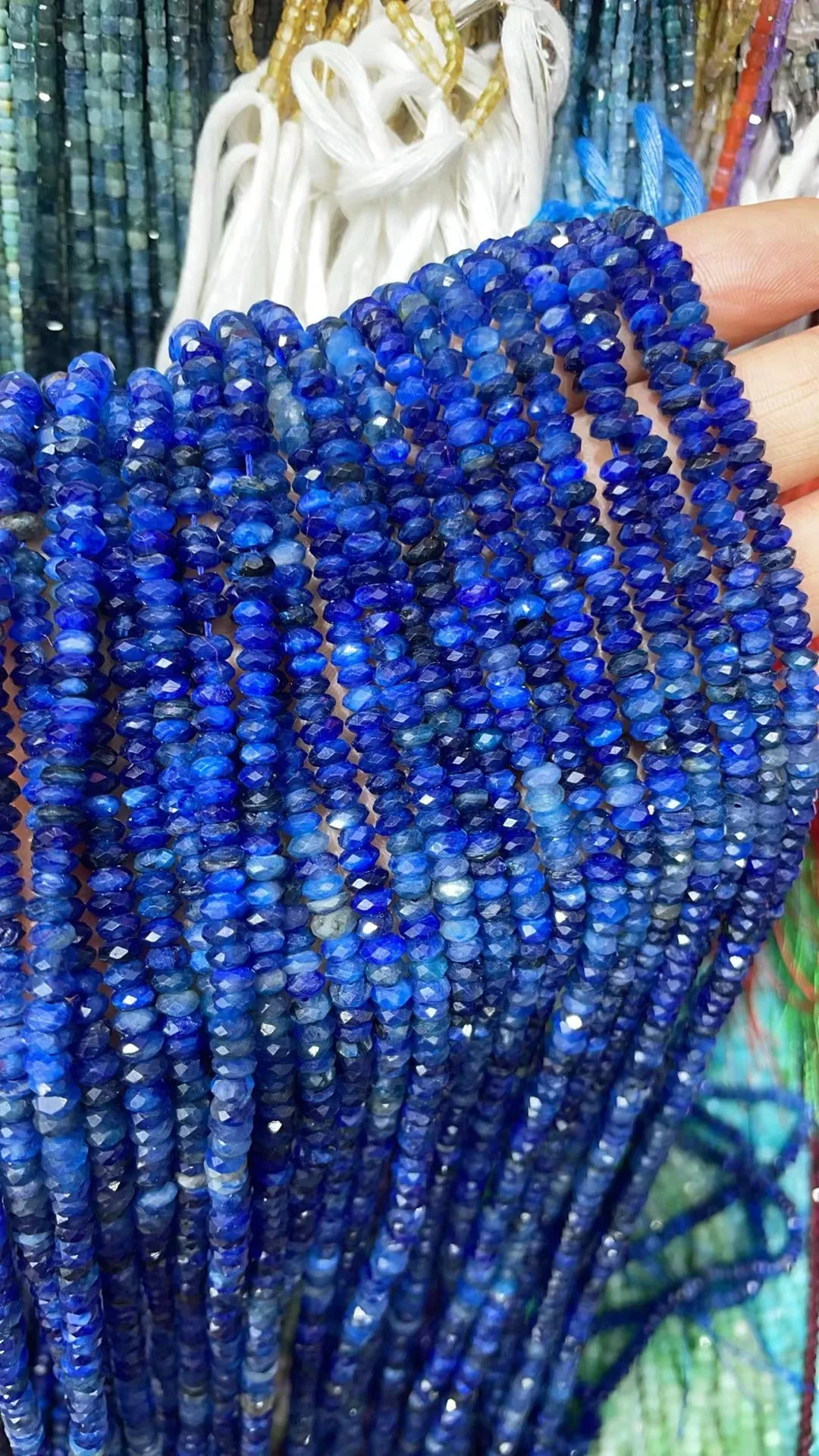 Натуральный Кианит градиентная поверхность Рондель 2x4 мм длина согласия 39 см