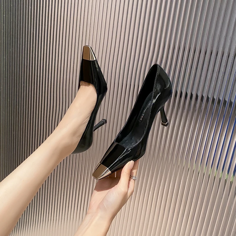 Spring/Summer New Women's High Heel Thin Heel Fashion Metal Head Lacquer Leather Pumps Versatile Shallow Mouth Women's Shoes