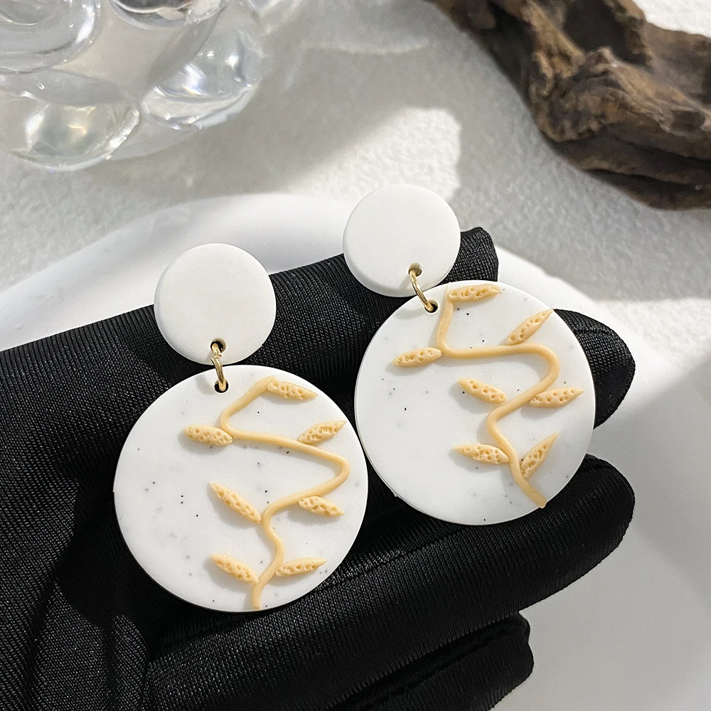 Серьги-подвески Lifefontier белые глиняные