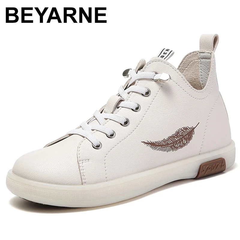 

Leather women's shoes 2022 casual shoes mid-top soft-soled boots non-slip British style casual shoes women's shoes 35-41 yards