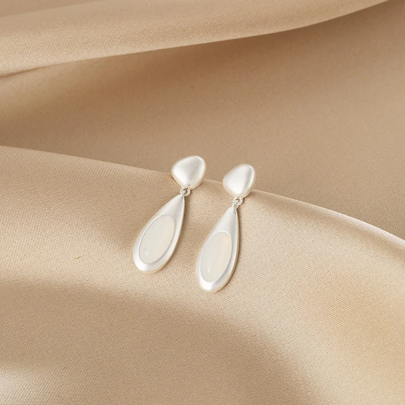 Новые корейские модные простые матовые серьги с каплями воды кошачий глаз и