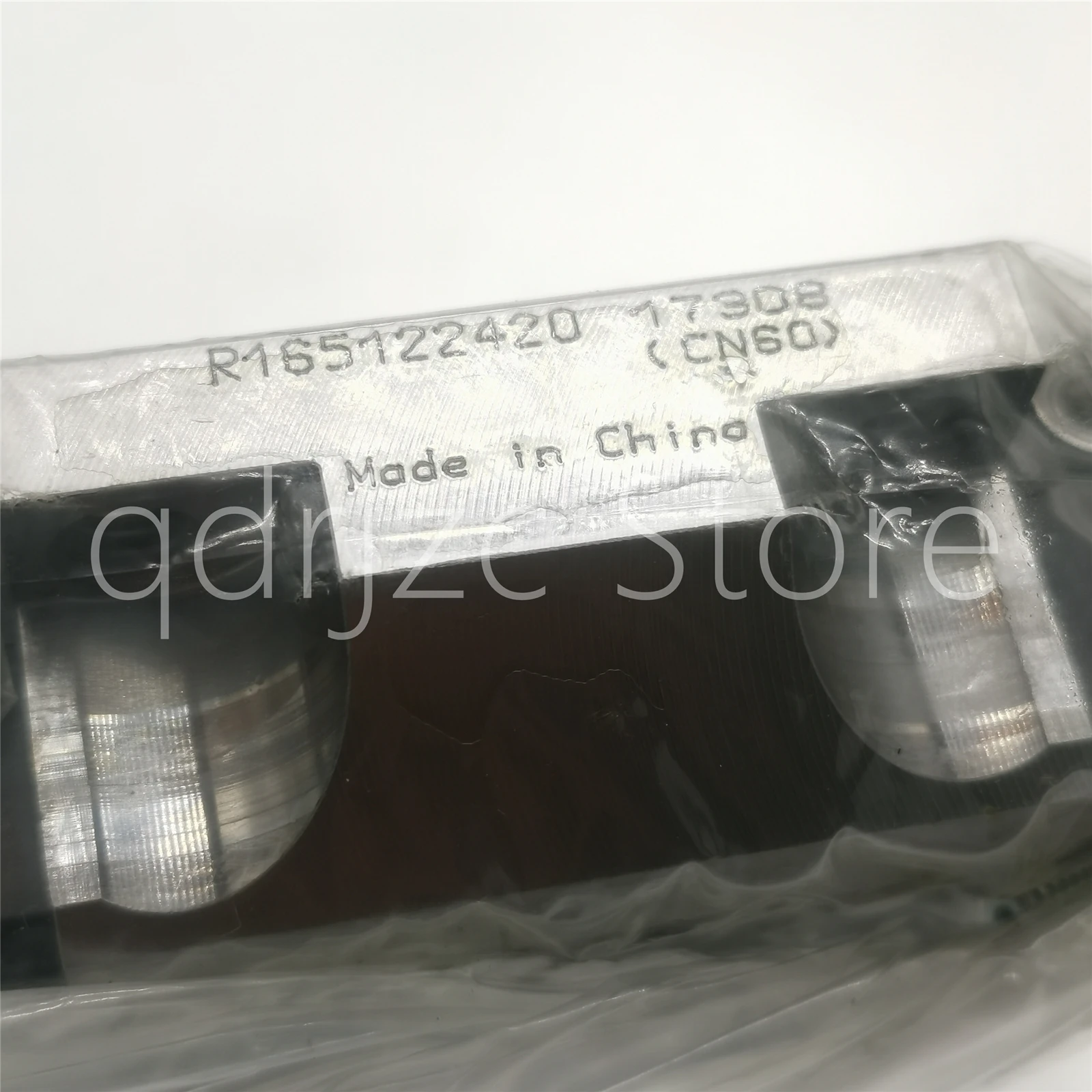 Скользящий блок фотоскользящий подшипник KWD-025-FNS-C2-H-1 R165122320