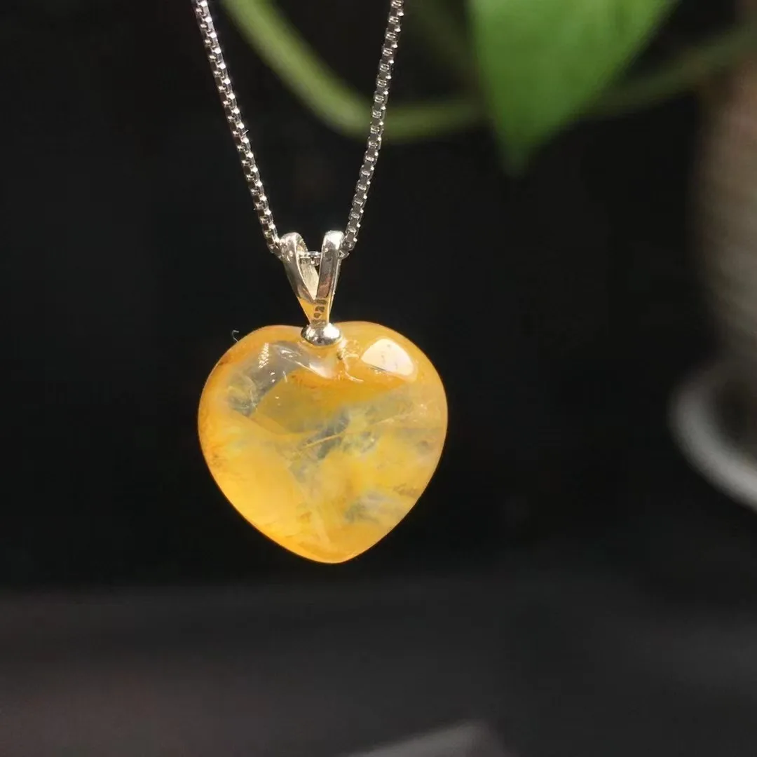 Цельный кулон-пряжка из серебра 925 пробы с натуральным кварцем