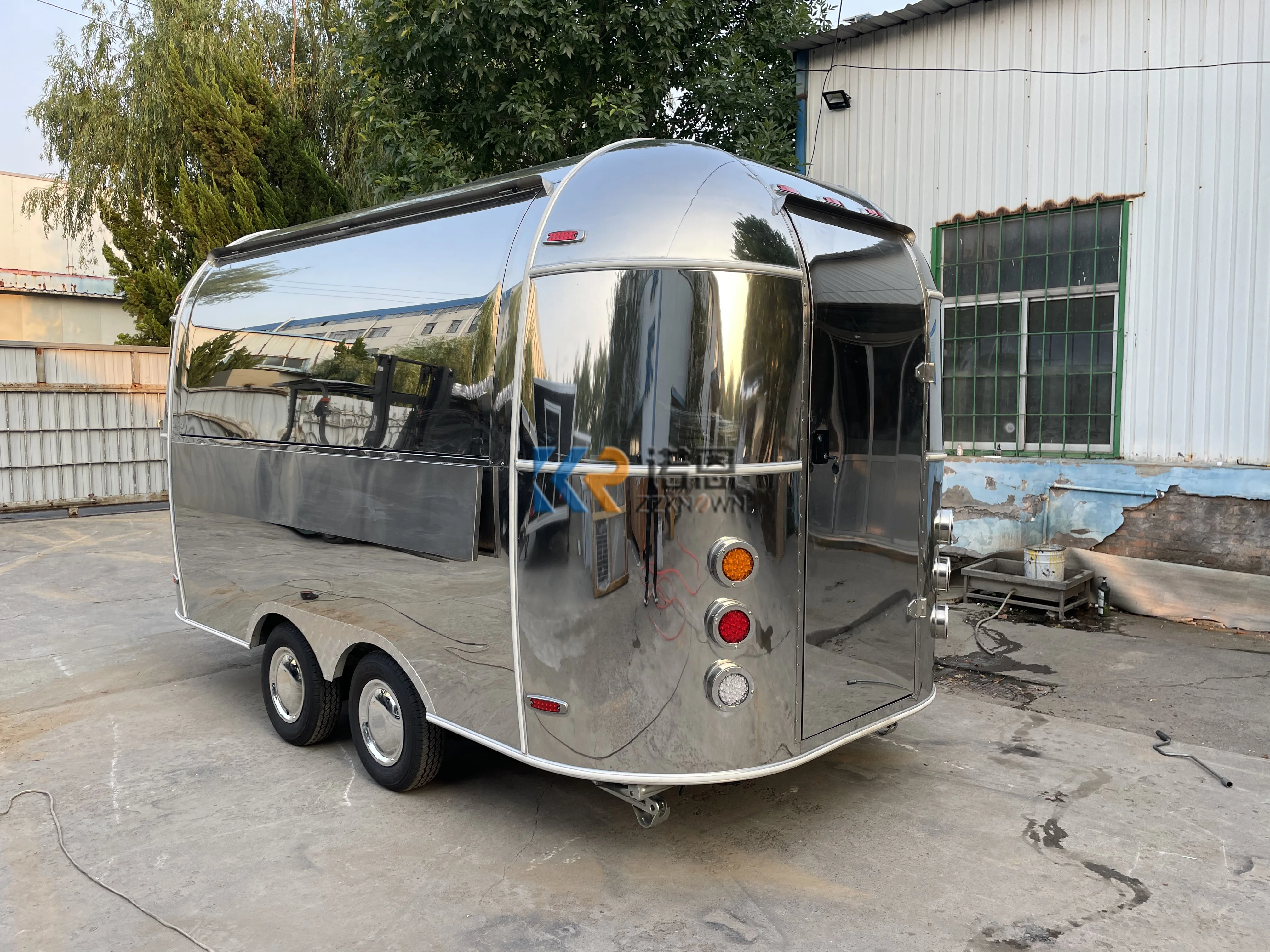 Рисунок 4 - Передвижной продовольственный Грузовик OEM