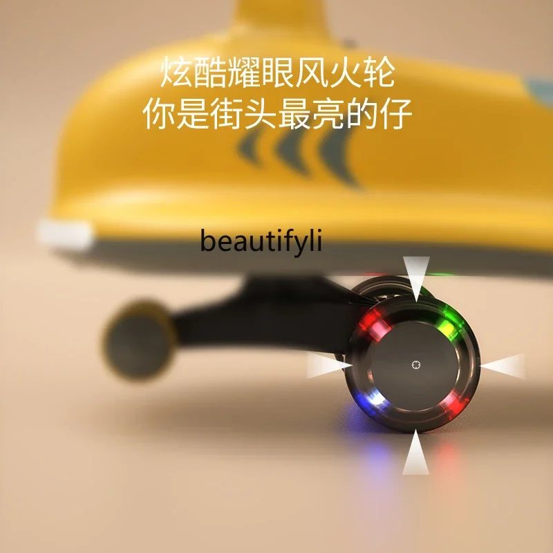 Детский автомобиль игрушечный самокат с защитой от опрокидывания для мальчиков