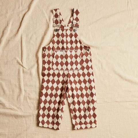 Детские клетчатые комбинезоны из хлопка