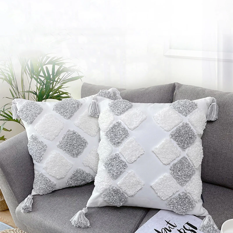 

Gray and White Color Matching Plaid Tufted Cushion Cover Geometric Fringed Embroidery Pillowcases for Pillows 45x45 Pillowcase
