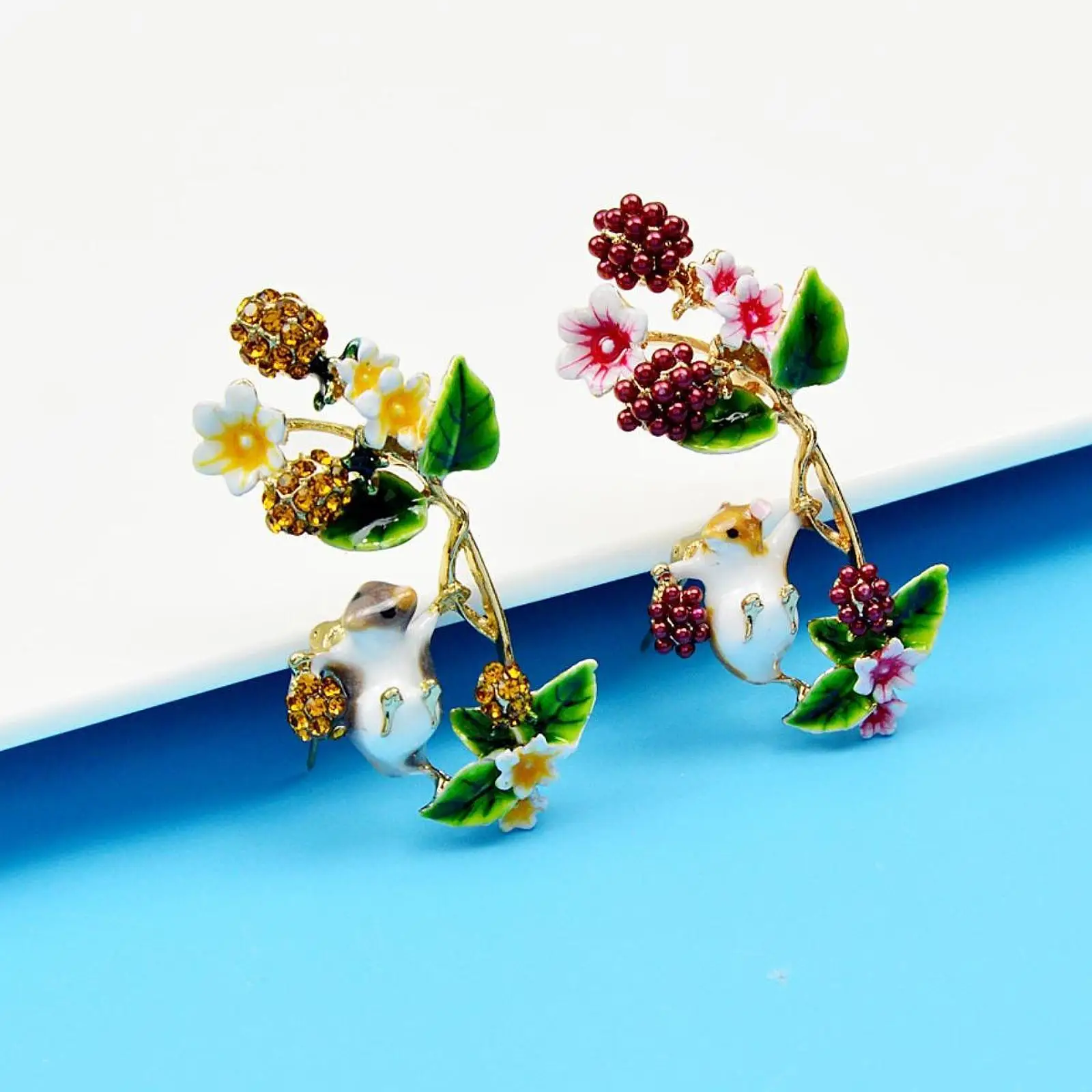 Брошь с лацканами в виде белки милый подарок металлическая булавка для воротника