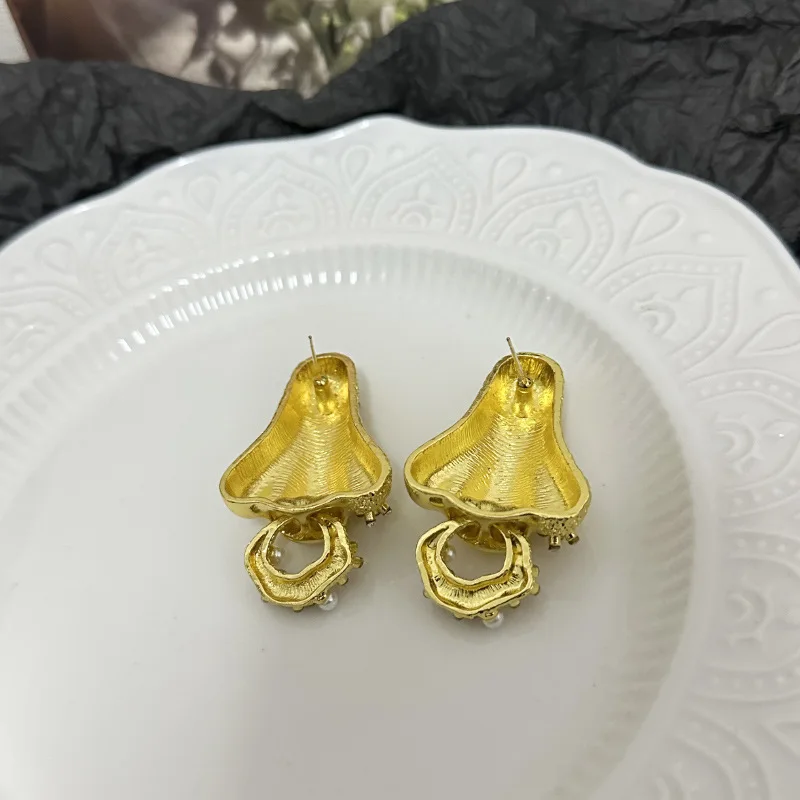 Французские ретро нишевые индивидуальные трехмерные серьги с бриллиантами в