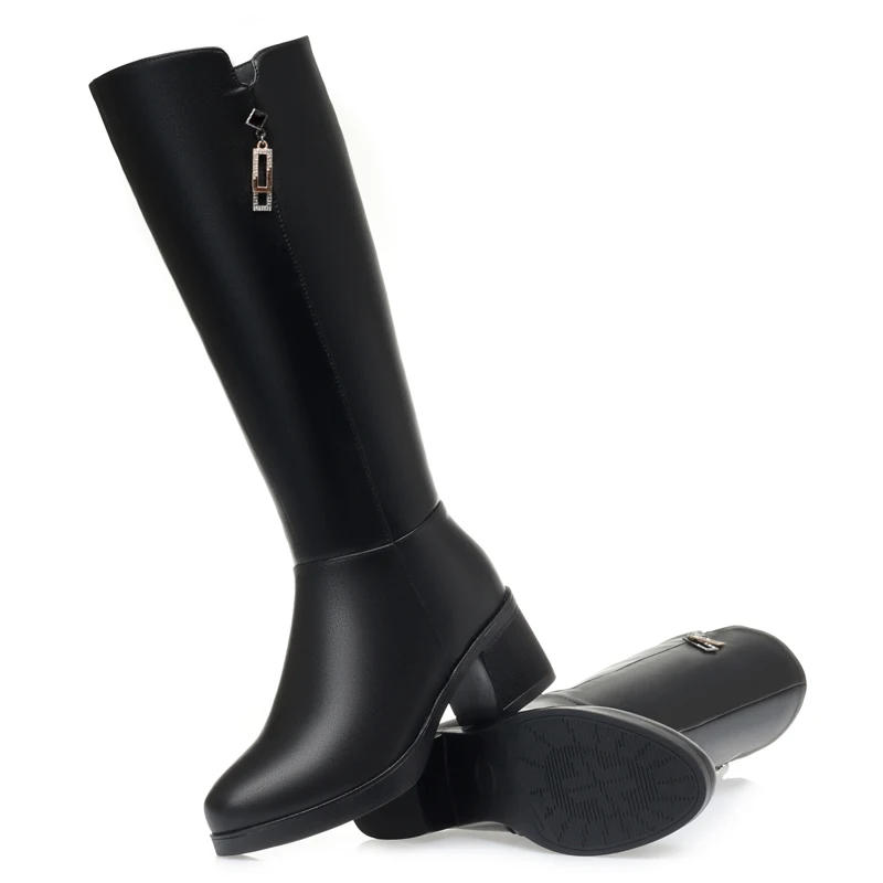 Рисунок 2 - Женские зимние сапоги AIYUQI из натуральной кожи