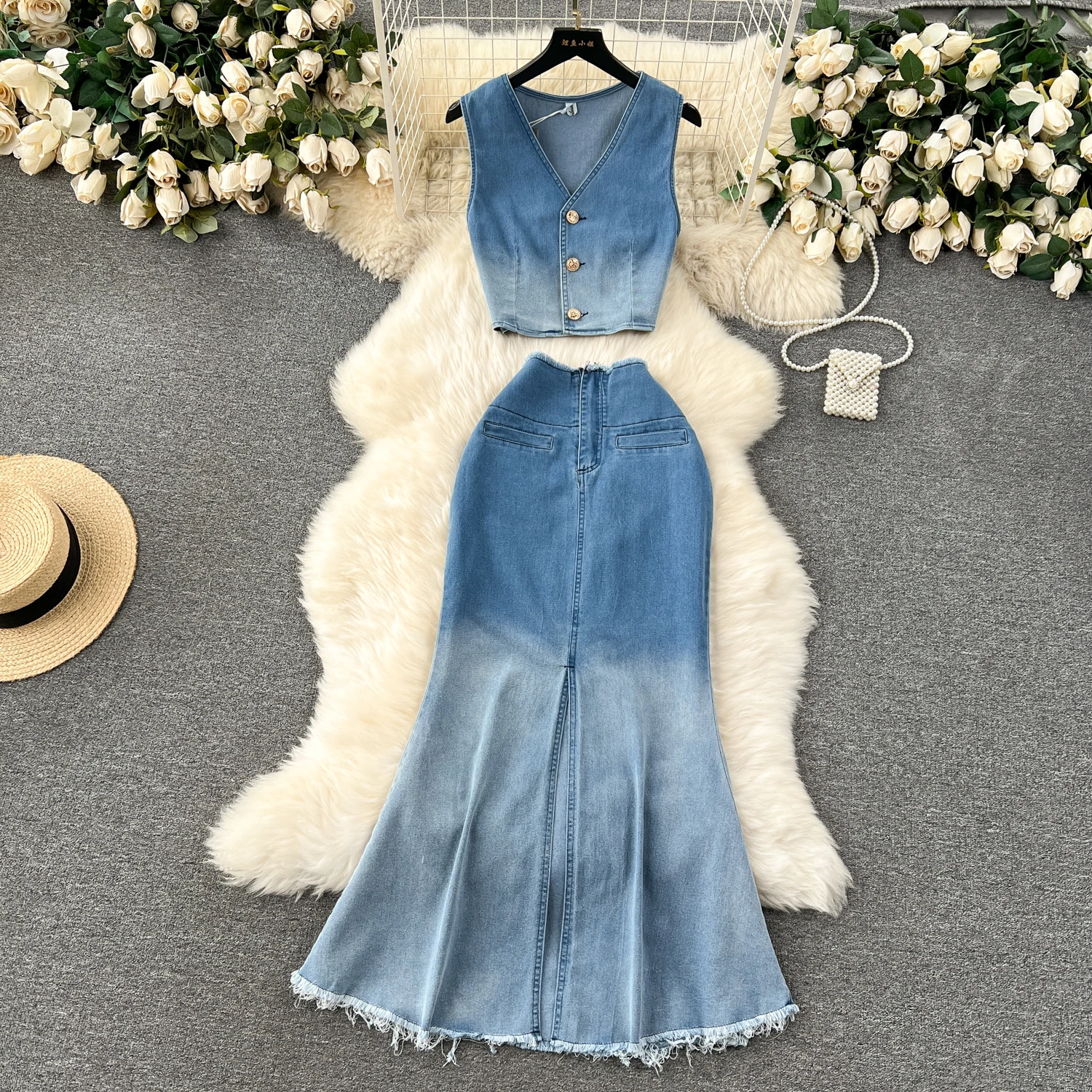 Женский джинсовый костюм-двойка короткий топ без рукавов и юбка-трапеция с