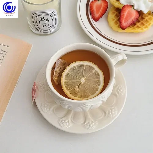 

Керамическая чашка и блюдце Art sense, кремовый, рельефная