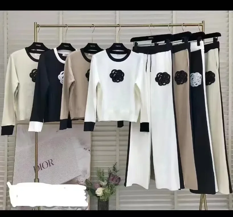 Женский вязаный комплект из двух предметов пуловер с круглым вырезом и длинными