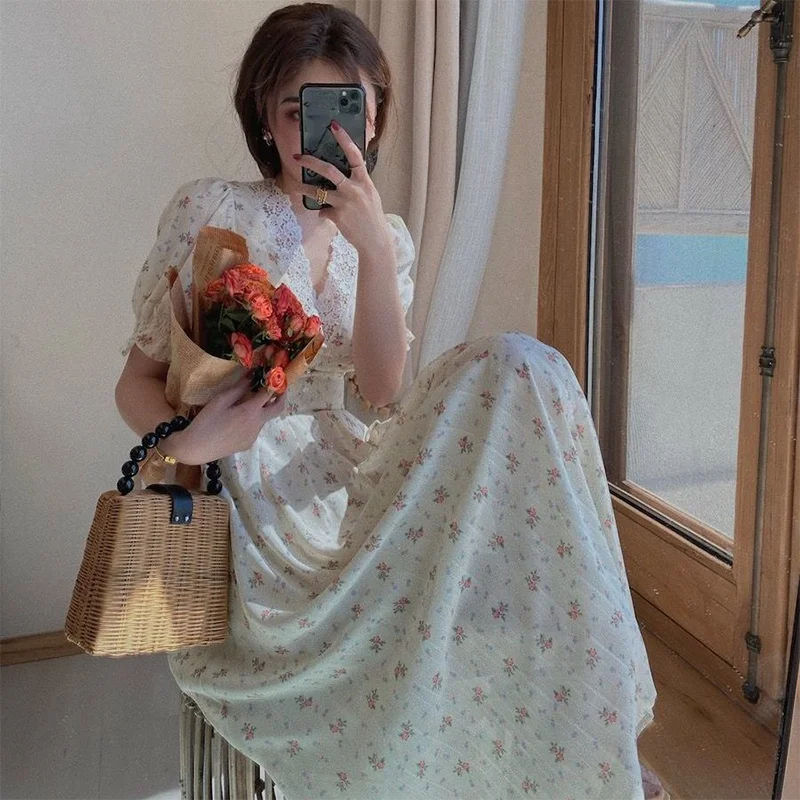 

New Vintage Floral Dress Women Elegant Lace Chiffon Korean Party Dress Puff Sleeve V-neck Midi Dress Autumn Women's Dress