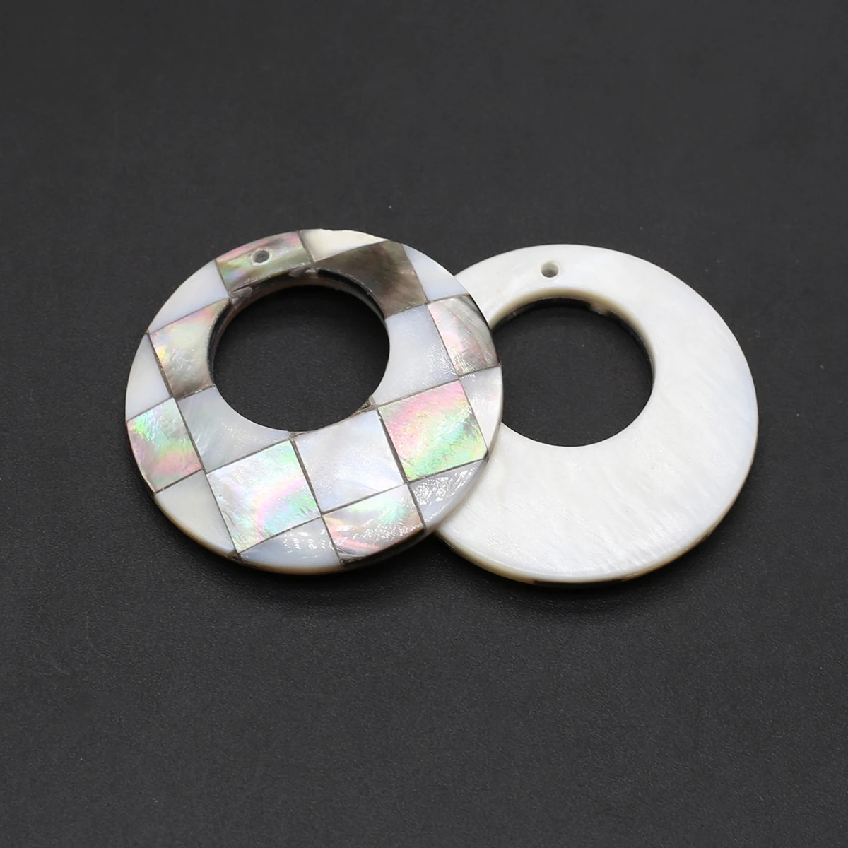 

Natural Freshwater Diamond Shaped Shell Splicing Circular Shape Pendant DIY Jewelry Making Necklace Jewelry Accessories Gift