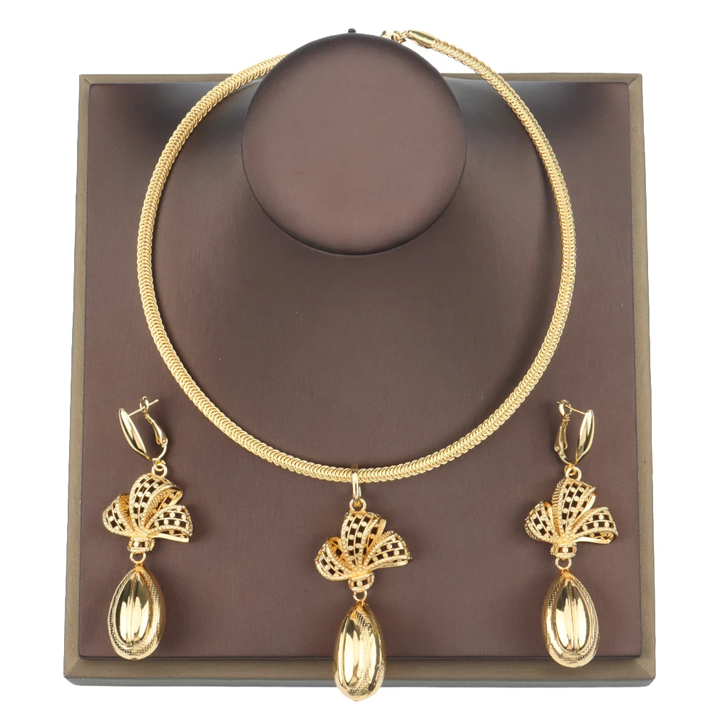 

Dubai Jewelry Set for Women 2022 Trend African Copper Round Earrings Pendant Gold Plated Necklace Sets For Party Weddings Gifts