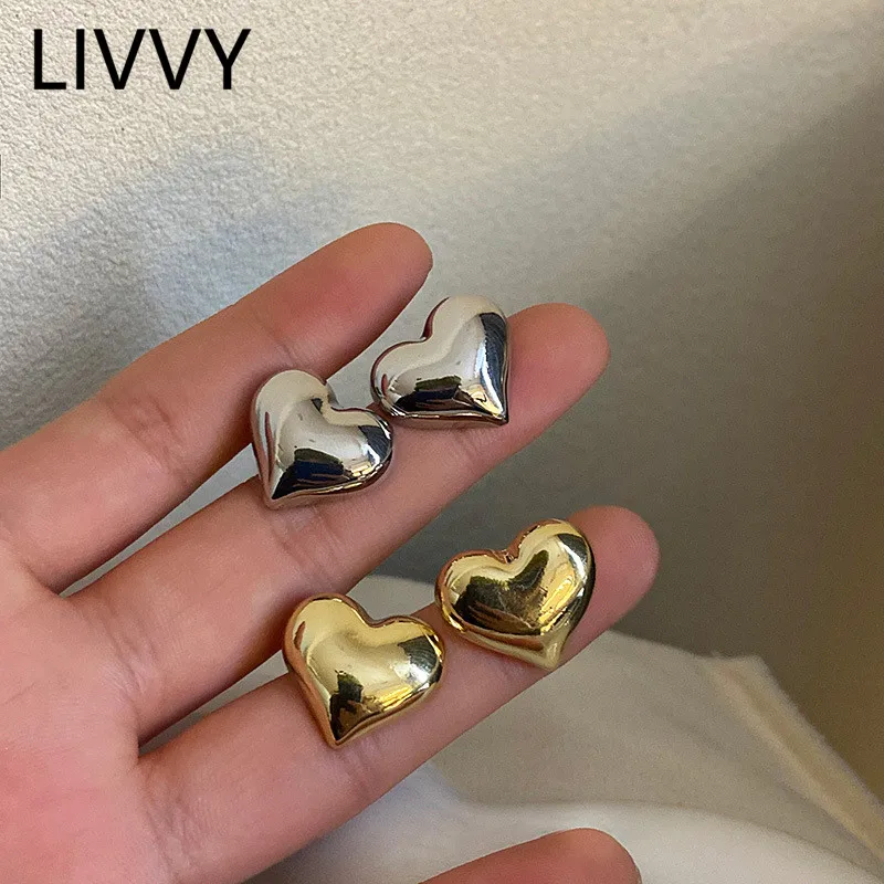 Фото Серьги-гвоздики LIVVY серебристого цвета с гладкой поверхностью в форме сердца для женщин, модные свадебные украшения для девушек №1