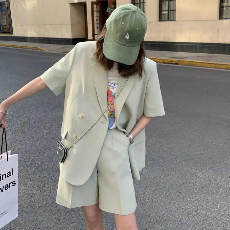 Spring and Summer 2023 Thin Casual Loose Short Sleeve Blazer Women's Suit Shorts Two-piece Set