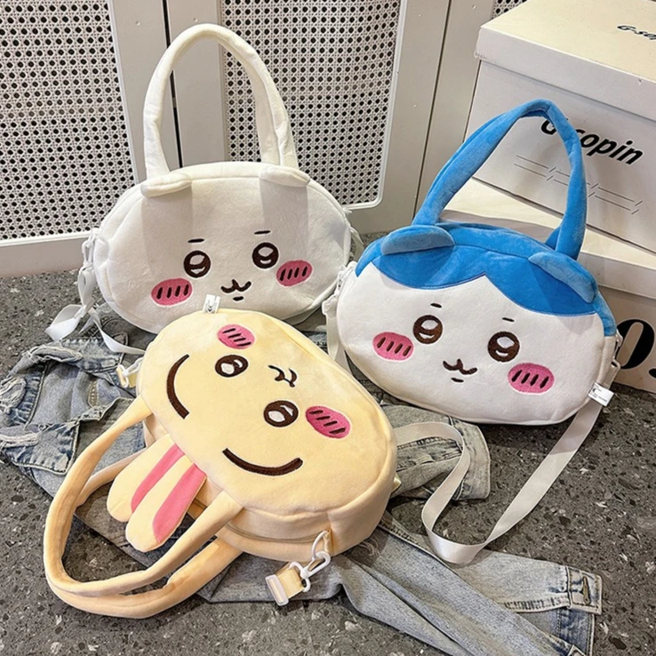 Фото Сумка Chiikawas Kawaii Usagi Hachiware, сумка через плечо для девочек и мальчиков, большая вместительная сумка через плечо, модные портативные сумки для хранения, подарок №2