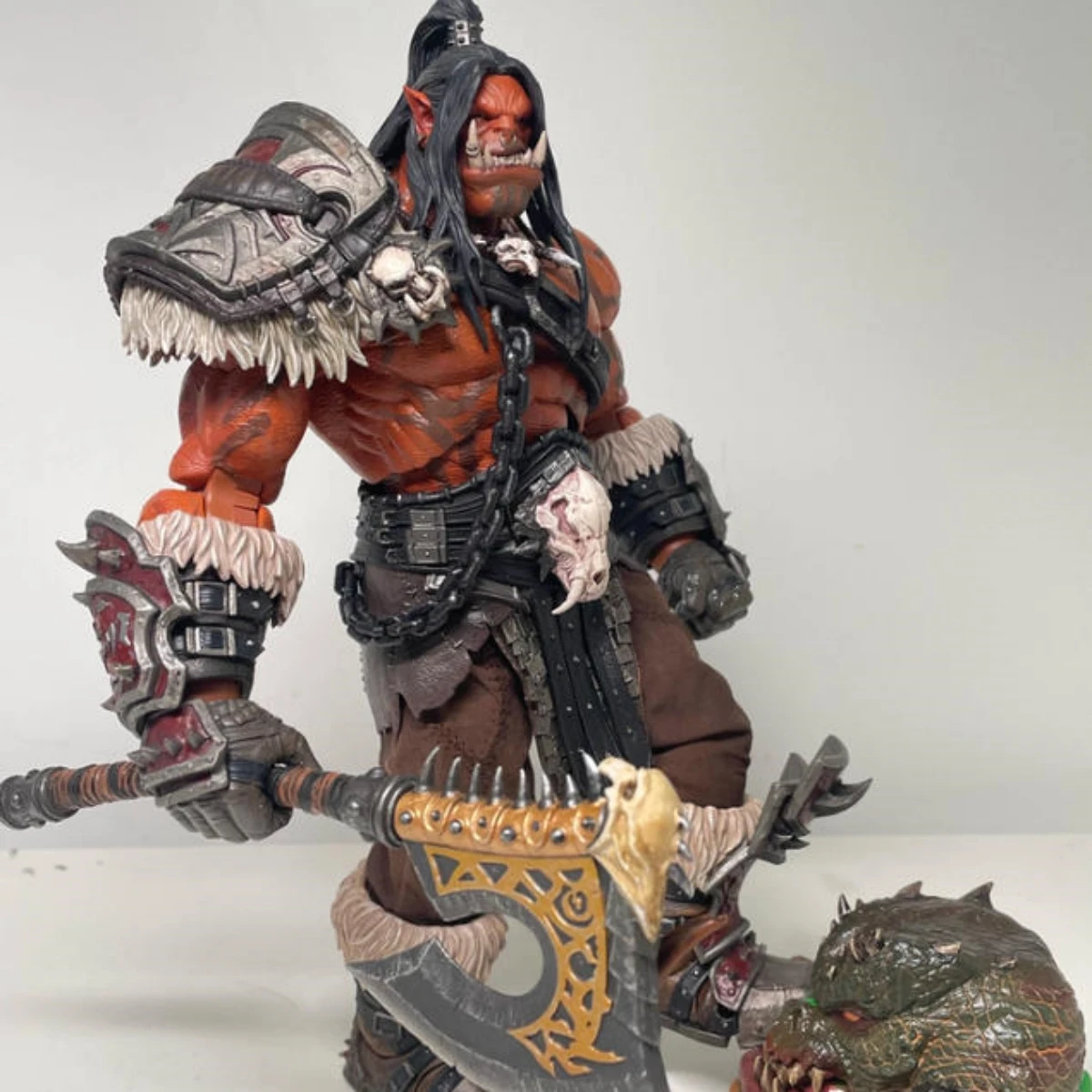 Фото В наличии Hero Toys масштаб 1/10 Horde War Song Chief Orc Warrior двуглавая резьба полный набор для 7-дюймовой модели экшн-фигурки №1