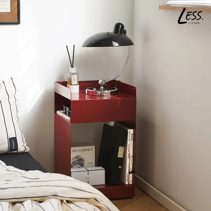 Приставной столик для дивана прикроватная тумбочка семейной спальни приставной