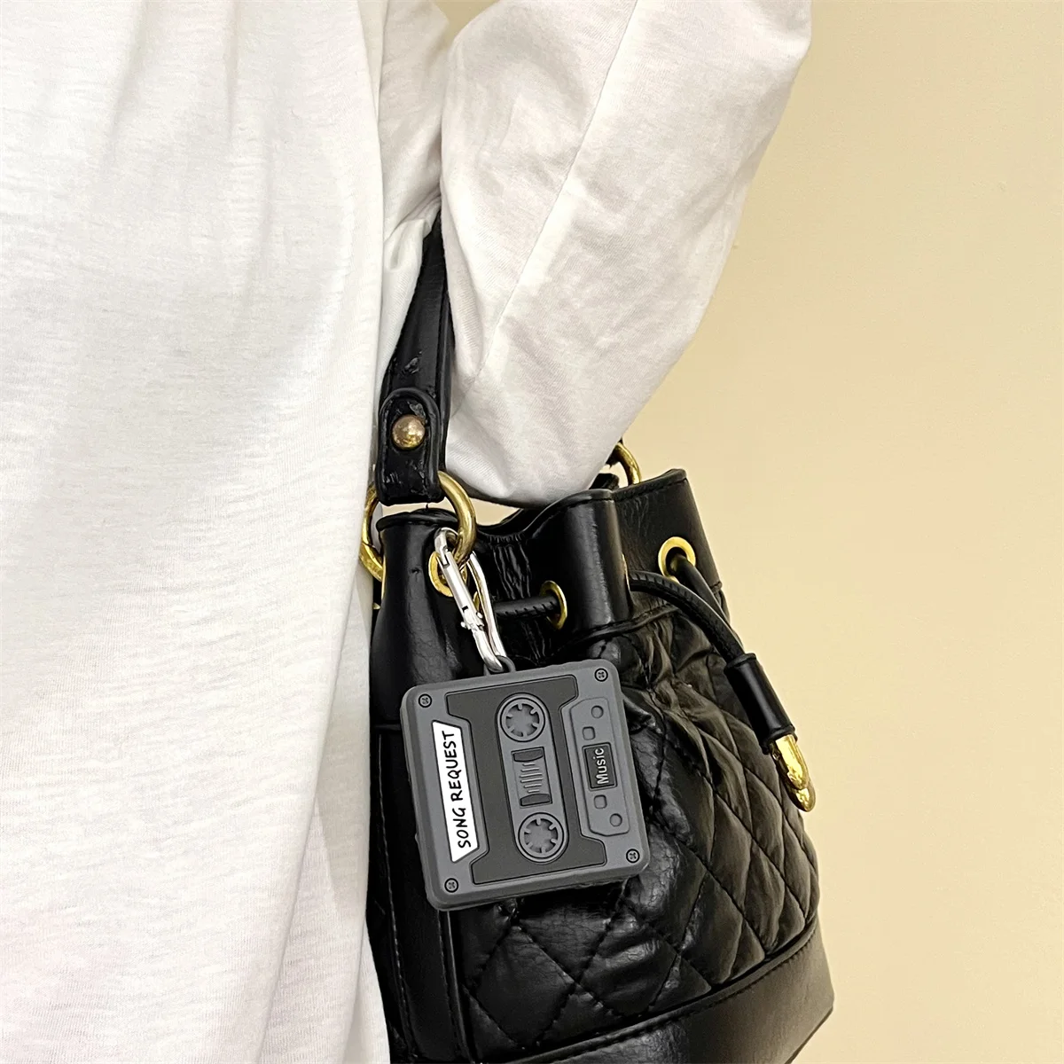 Силиконовый чехол с крючком для Samsung Galaxy Buds 2 pro/Buds FE/Buds 2/Buds Pro/Buds Live в стиле ретро