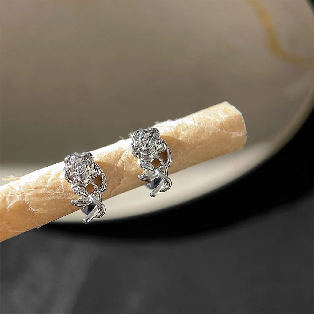 Женские серьги-кольца в стиле ретро