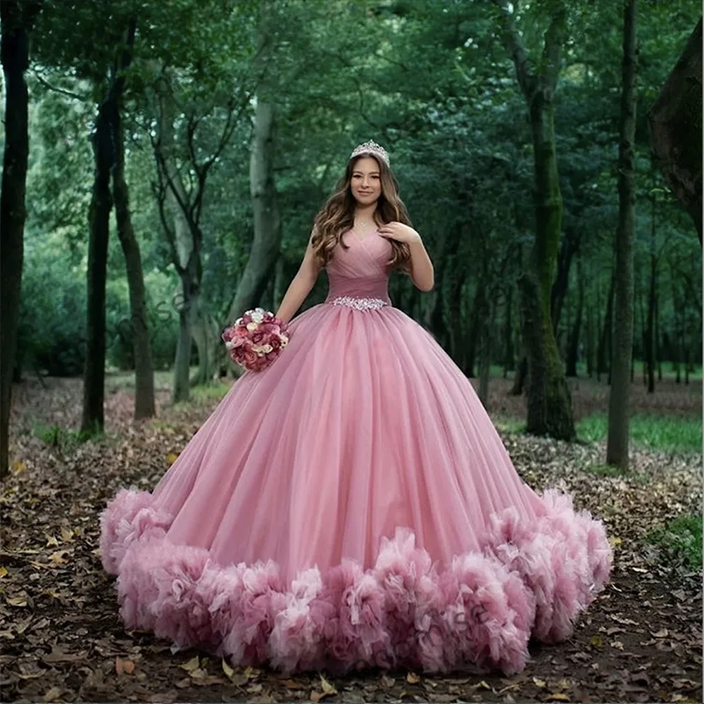 

Princess Ball Gown Quinceanera Dresses 2024 Belt Crystals Tulle Ruffles Crystal Belt Prom Gowns Retro Sweet 15 Masquerade Dress