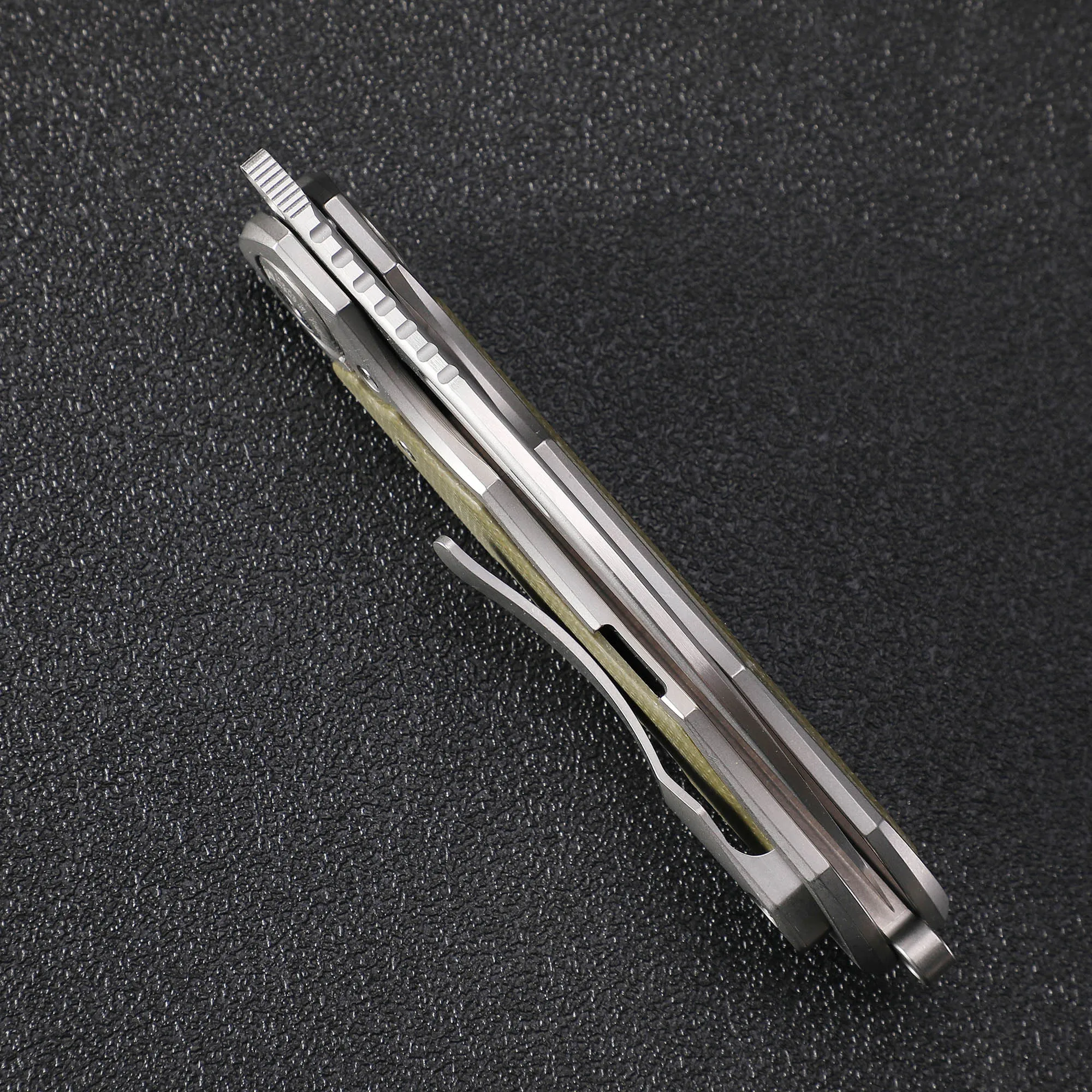 TWOSUN TS145 Складной нож D2 Стальное лезвие льняной + Титановая ручка Открытый Кемпинг