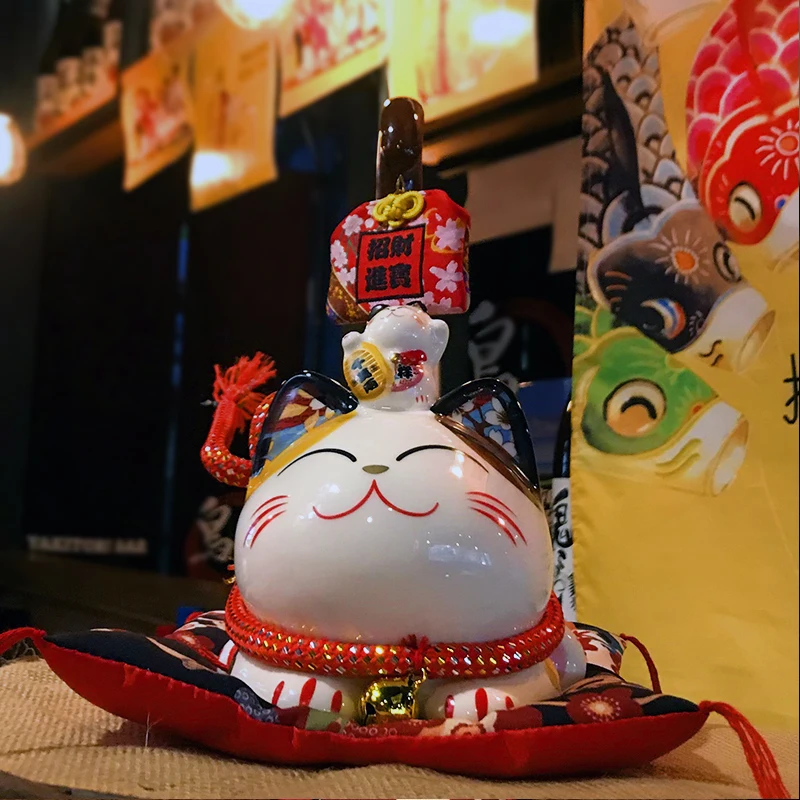 Керамический украшение Maneki Neko размером 9 дюймов с японским фонариком, удачный котенок-копилка с длинным хвостом для фен-шуй декора и свадебного подарка.