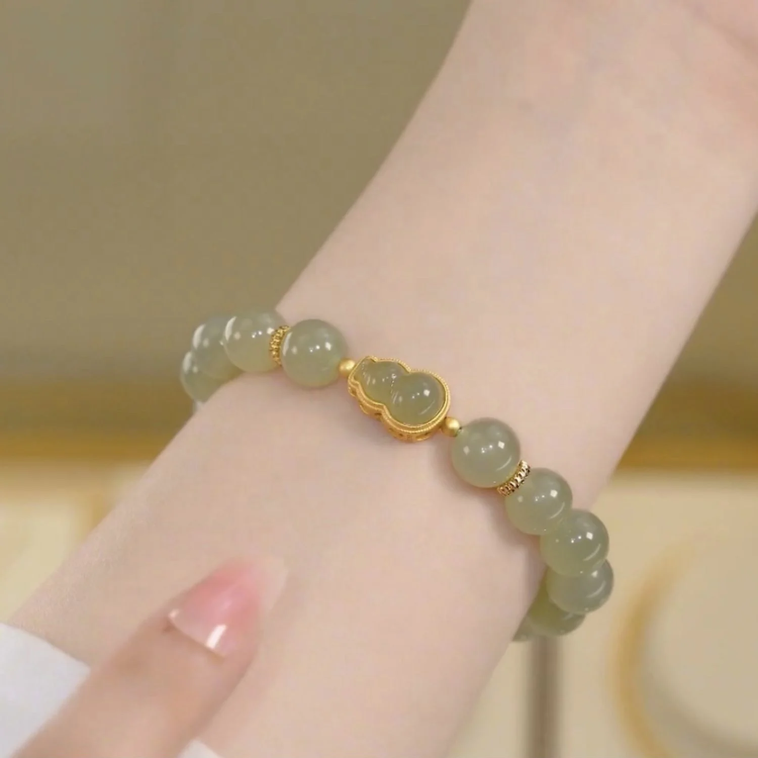 

2023 New Bohemian Exquisite Natural Stone Beaded Bracelet for Women Fashion Imitation Hotan Jade Peanut Bracelet Jewelry Gift