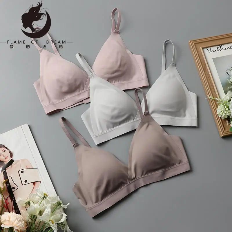 

Flame Of Dream Spring And Summer French Silk Triangle Cup Underwear Thin Type Traceless Bra With Bra Pad Smooth Face Bra 221354