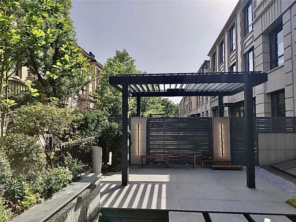 Водонепроницаемый потолок с дистанционным управлением по отличной цене |