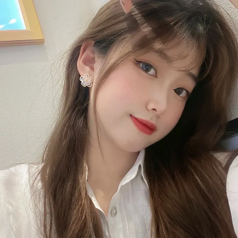 Серебряные серьги 925 пробы в виде цветка с иглой милые металлические популярном