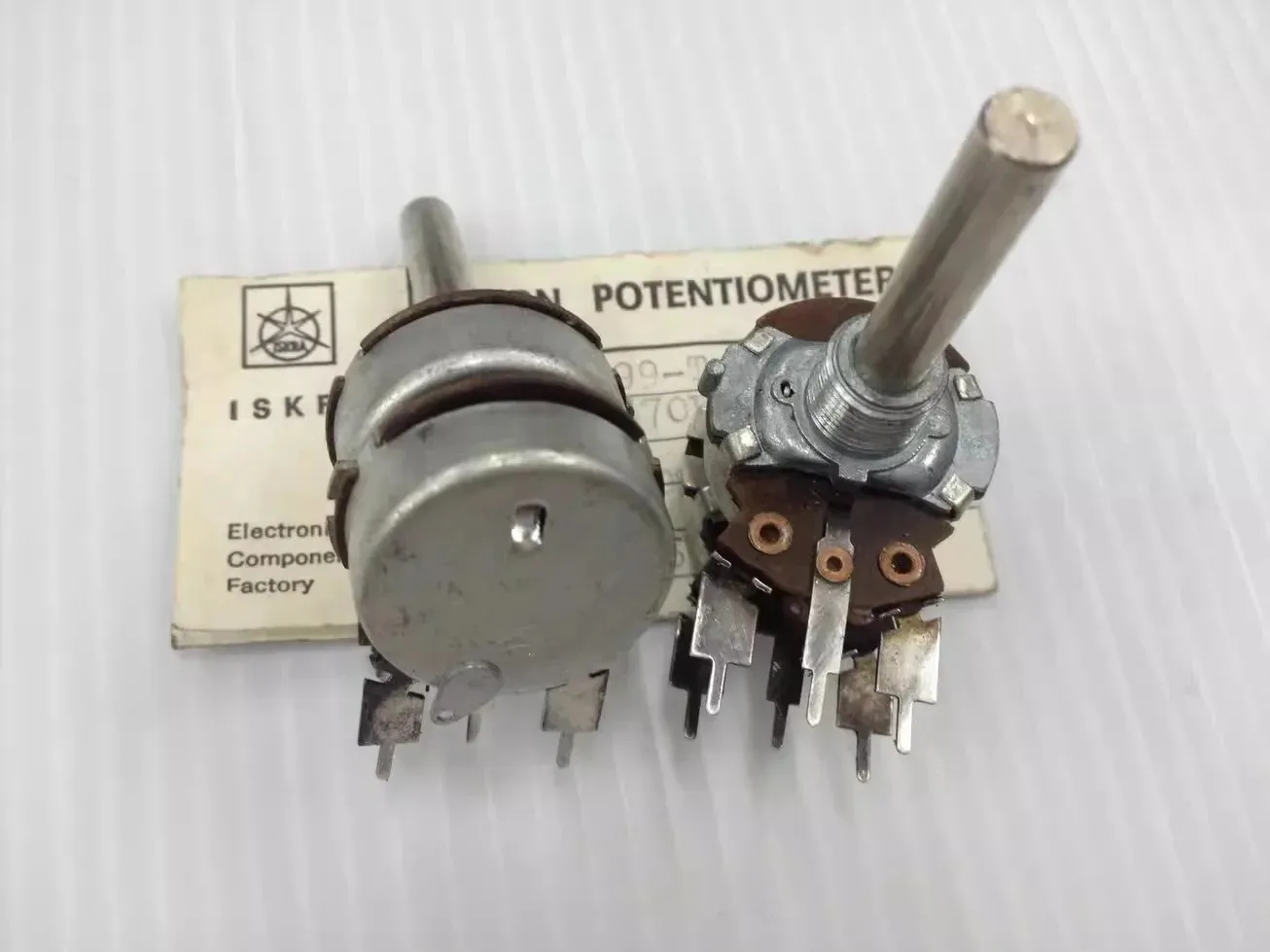Подвойной потенциометр OPHDAM Iskra P99T 2м22,2 м LOG (art.: 3920d162e6d32) - 3920d162e6d32