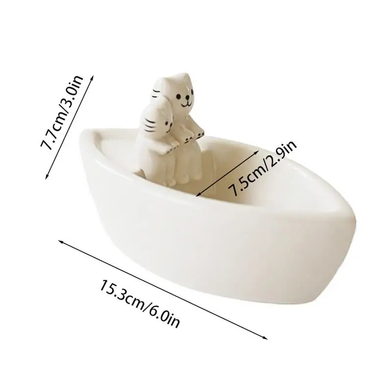 Держатель для свечей в виде котят