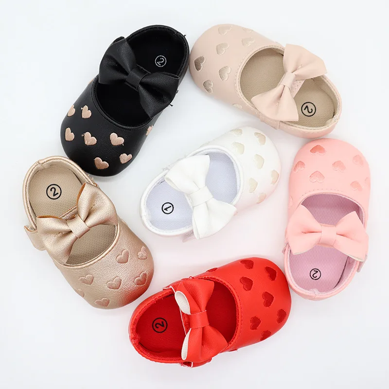 Infant Baby Girl Shoes Baby Toddler Shoes Heart Shape Design Soft Leather Shoes Baby Girl Dressing White Red Black BeigeShoes