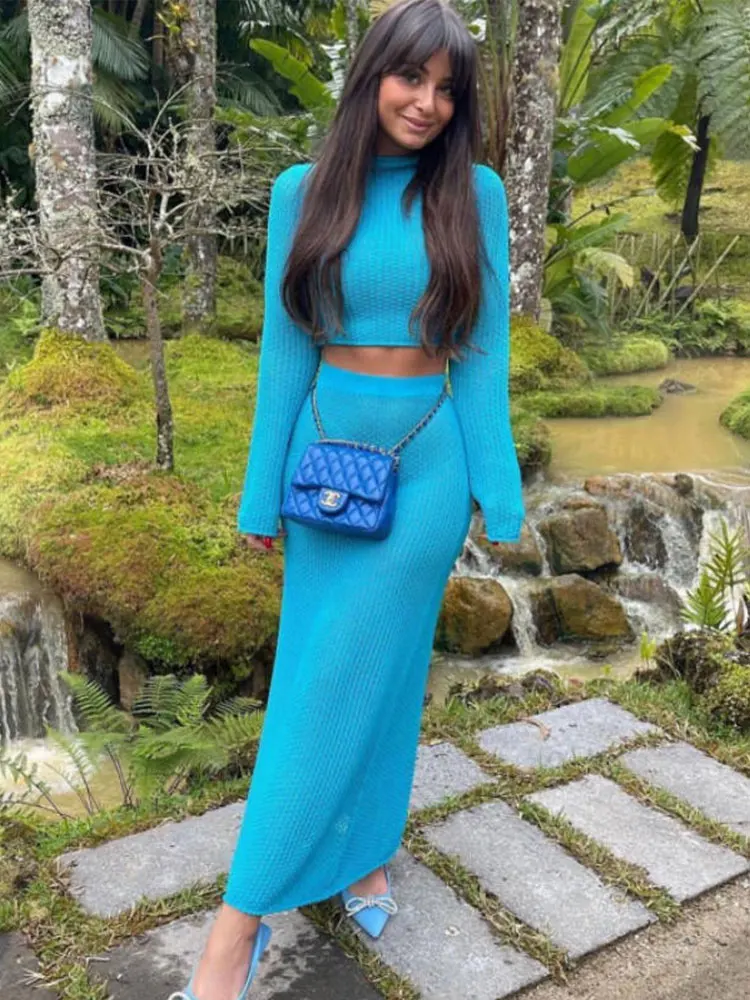 

2023 Crochet Crop Top 2Pcs Set Hollow Out Maxi Dress Cover-ups Sexy Top and Skirts Women Summer Beach Wear Suits Cover Up A1539