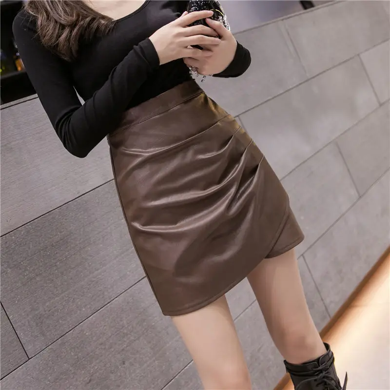 

Women Faux Leather Skirt Pleated Asymmetric Black High Waist Slim Mini Skirt 2022 Fashion Elegant Streetwear Ruched Skirt X65