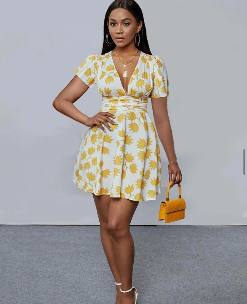 

Платье женское с цветочным принтом, эластичной талией и V-образным вырезом