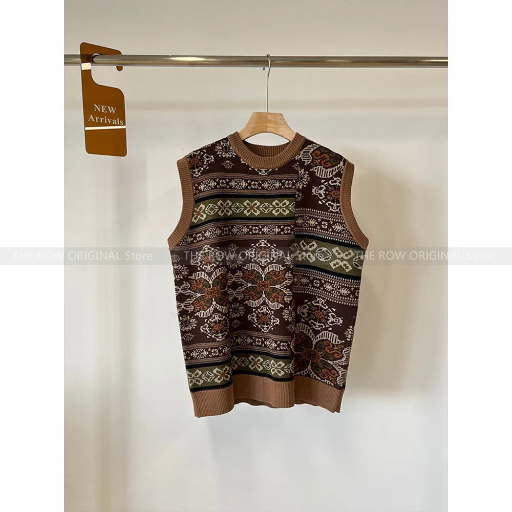 

Vintage Designer 23 Autumn Winter Wool Blend Crew Neck Knitted Sweater Vest