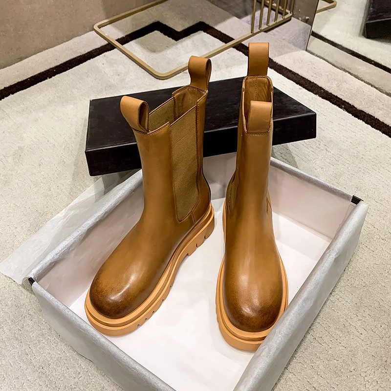 

Ботинки женские демисезонные из натуральной воловьей кожи на платформе