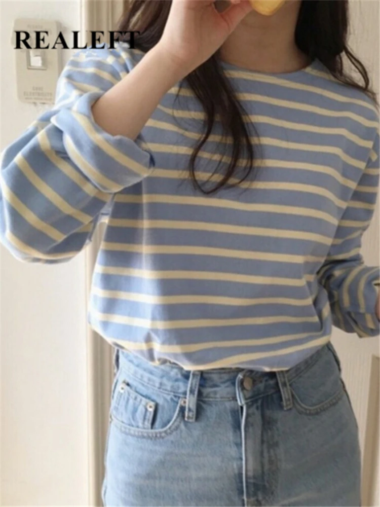

REALEFT Spring Autumn Cotton Classic Striped Women's T-Shirts 2022 New Long Sleeve O-Neck Casual Shirts Female Knitting Tops