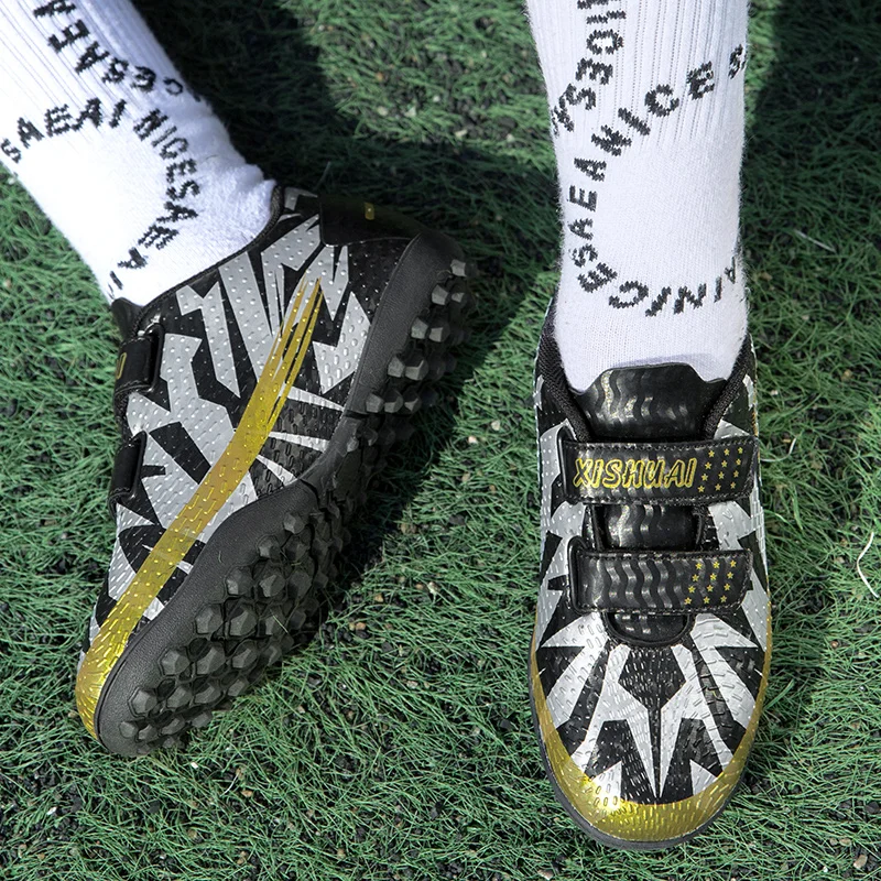 Professional Kids Soccer Shoes Children Artificial Leather Indoor Turf training Football Shoes Girls Non-slip Football Sneakers