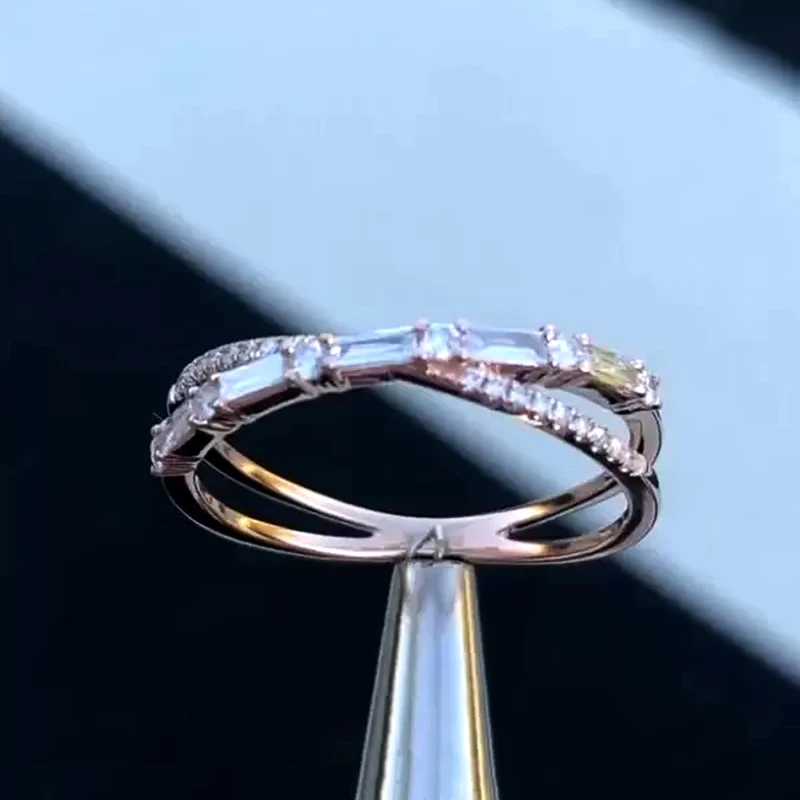 

2022 New Cross Rings for Women Full Paved Shiny Square White Glass Filled Stone Glass Filled Ring Fashion Modern Party Jewelry